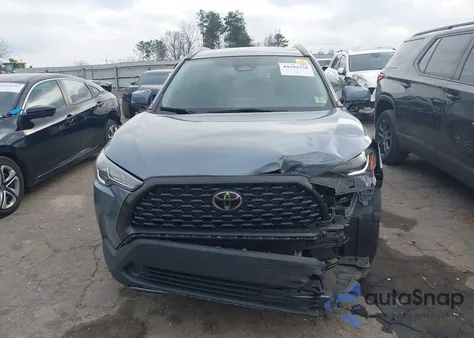 2023 Toyota Corolla Cross Le z USA, uszkodzony, nr VIN 7MUCAAAG5PV041300